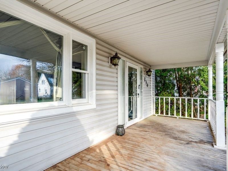 230 W 39th Street, Lorain, OH 44052 Photo 3