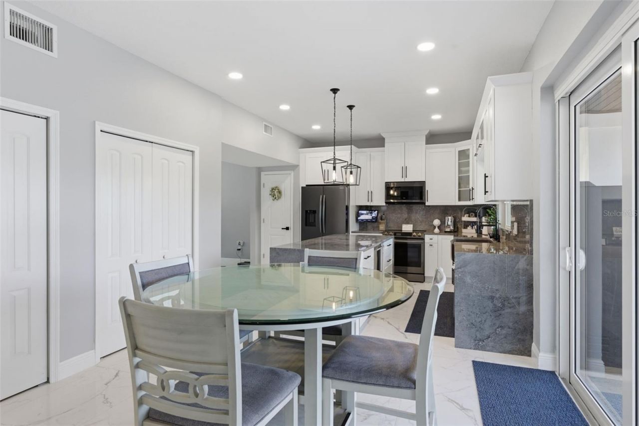 9741 Wilsky Boulevard, Tampa, FL 33615 Photo