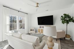 704 Ridgley Drive photo 4