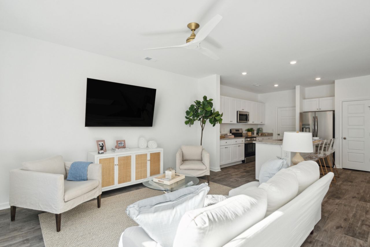 704 Ridgley Drive Photo 5