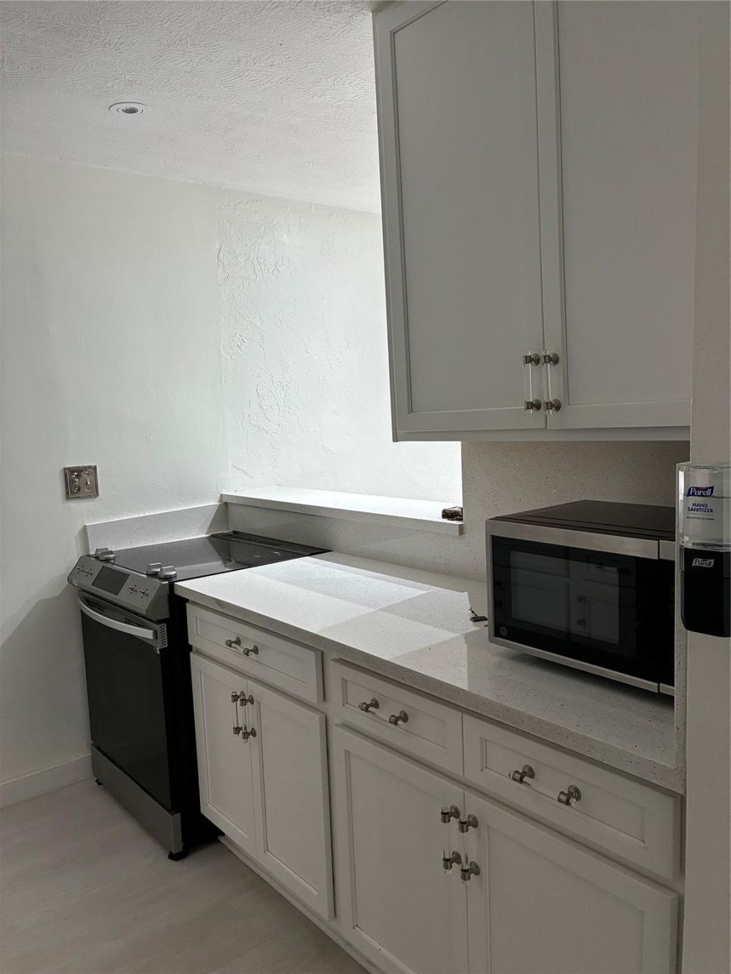 2816 NW 7th Street, Fort Lauderdale, FL 33311 Photo