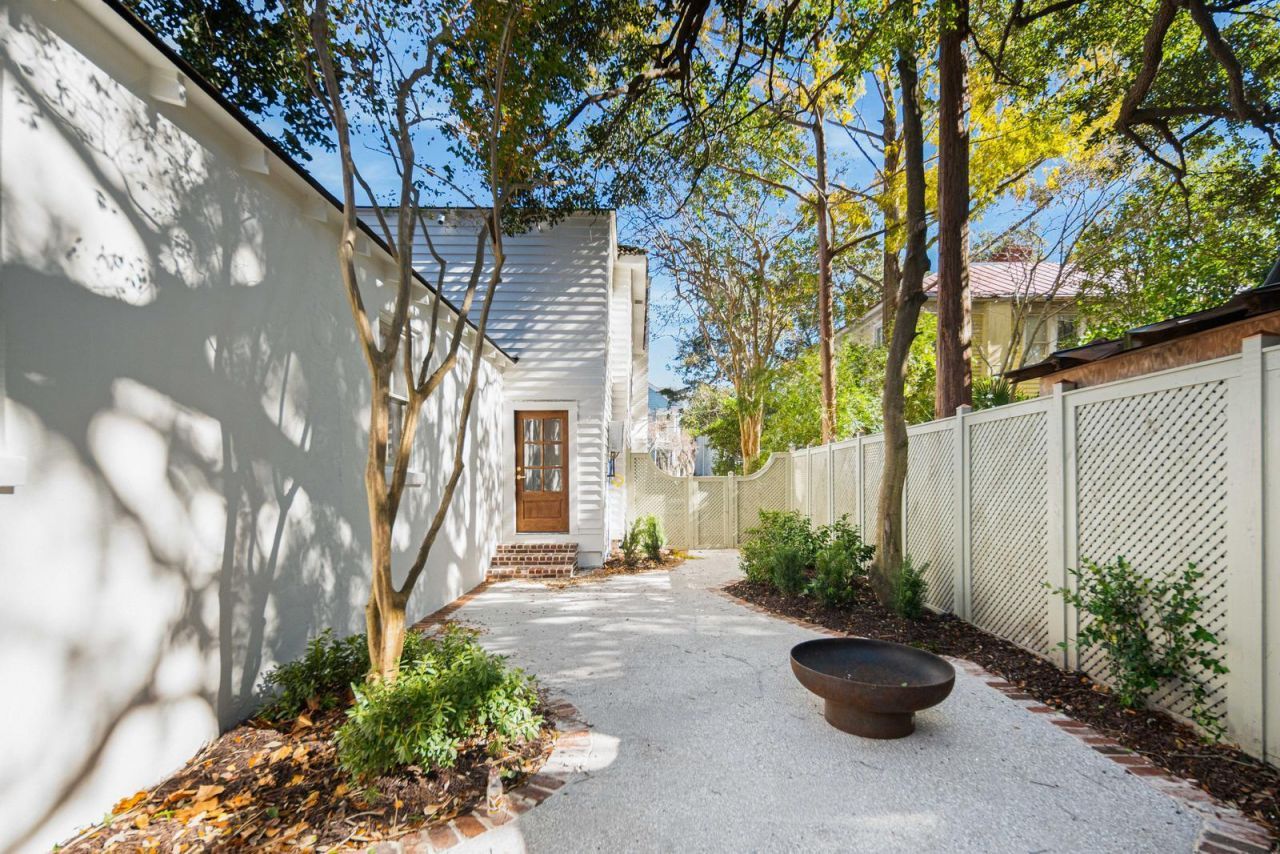 75 Smith Street Photo 53