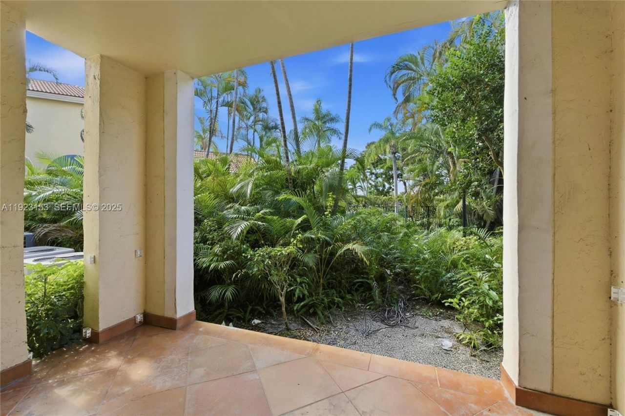 1721 Village Blvd, Unit 104, West Palm Beach, FL 33409 Photo