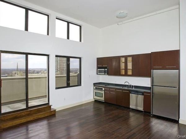 25 Leroy Place, Unit 2, New Rochelle, NY 10805