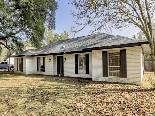 5660 Crimson Glory, St Francisville, LA 70775