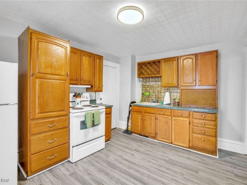 673 Sumner Street, Akron, OH 44311 Photo 22