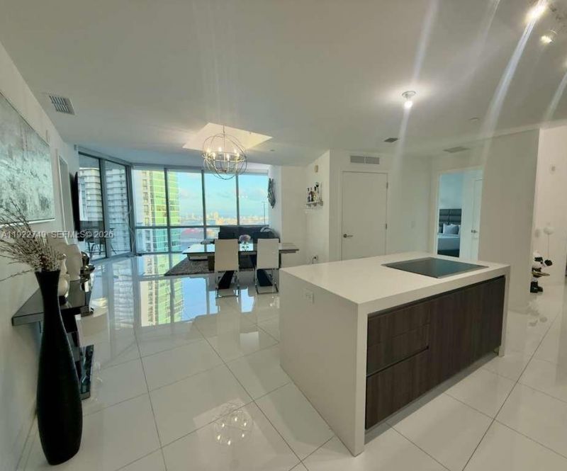 851 NE 1st Ave, Unit 3309, Miami, FL 33132 Photo