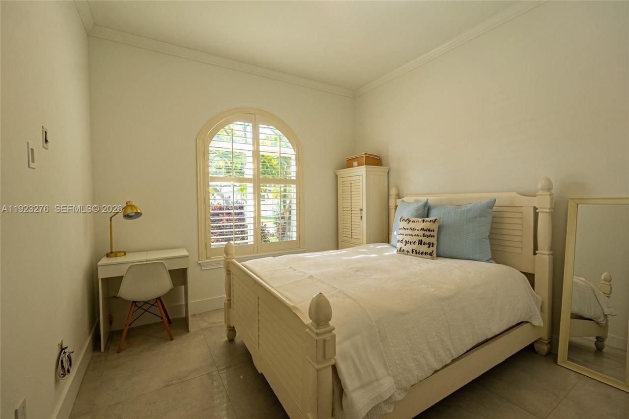 9895 NW 28th Ter, Doral, FL 33172 Photo