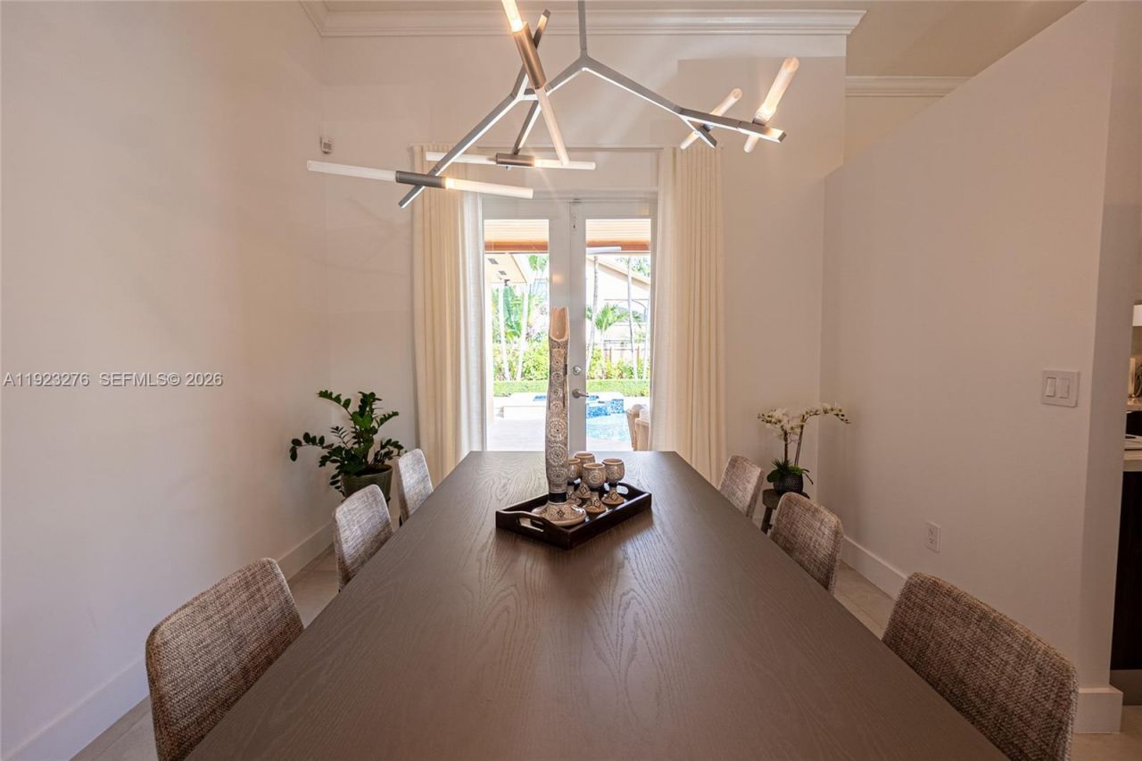 9895 NW 28th Ter, Doral, FL 33172 Photo