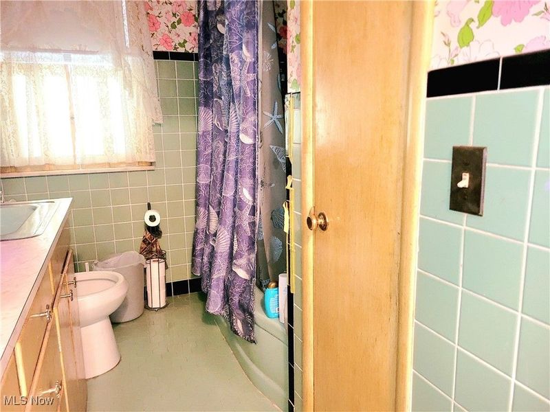 4388 Adrian, South Euclid, OH 44214 Photo 16