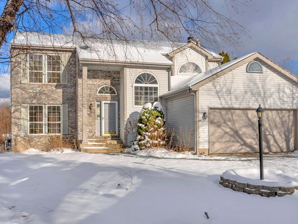 378 Ballenisle Court, Chesterton, IN 46304