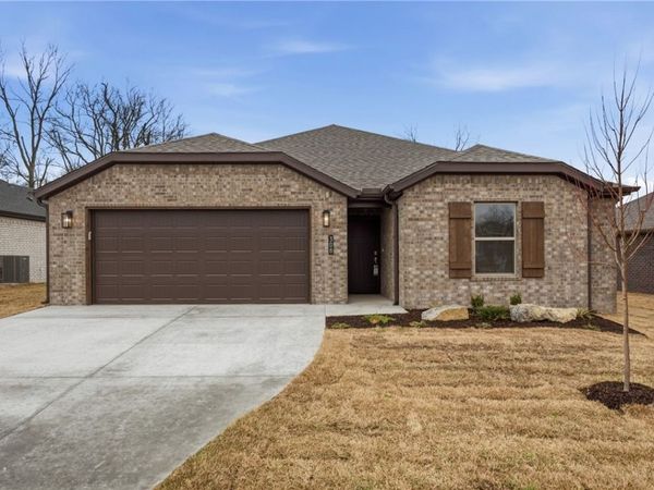 308 Cattleman Lane, Siloam Springs, AR 72761