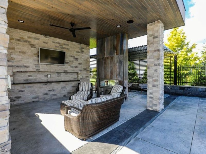 7048 Emerson Circle NW, Massillon, OH 44646 Photo 10