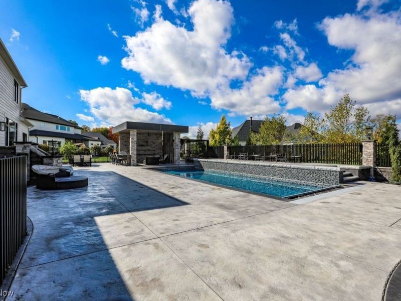 7048 Emerson Circle NW, Massillon, OH 44646 Photo 5