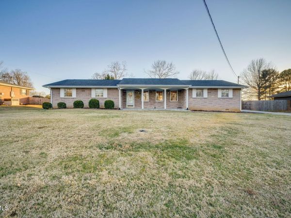 208 Brown Avenue, Johnson City, TN 37601