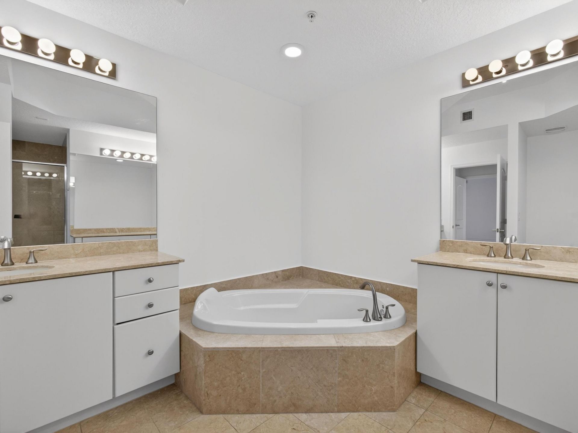 701 S Olive Avenue, Unit 1027, West Palm Beach, FL 33401 Photo