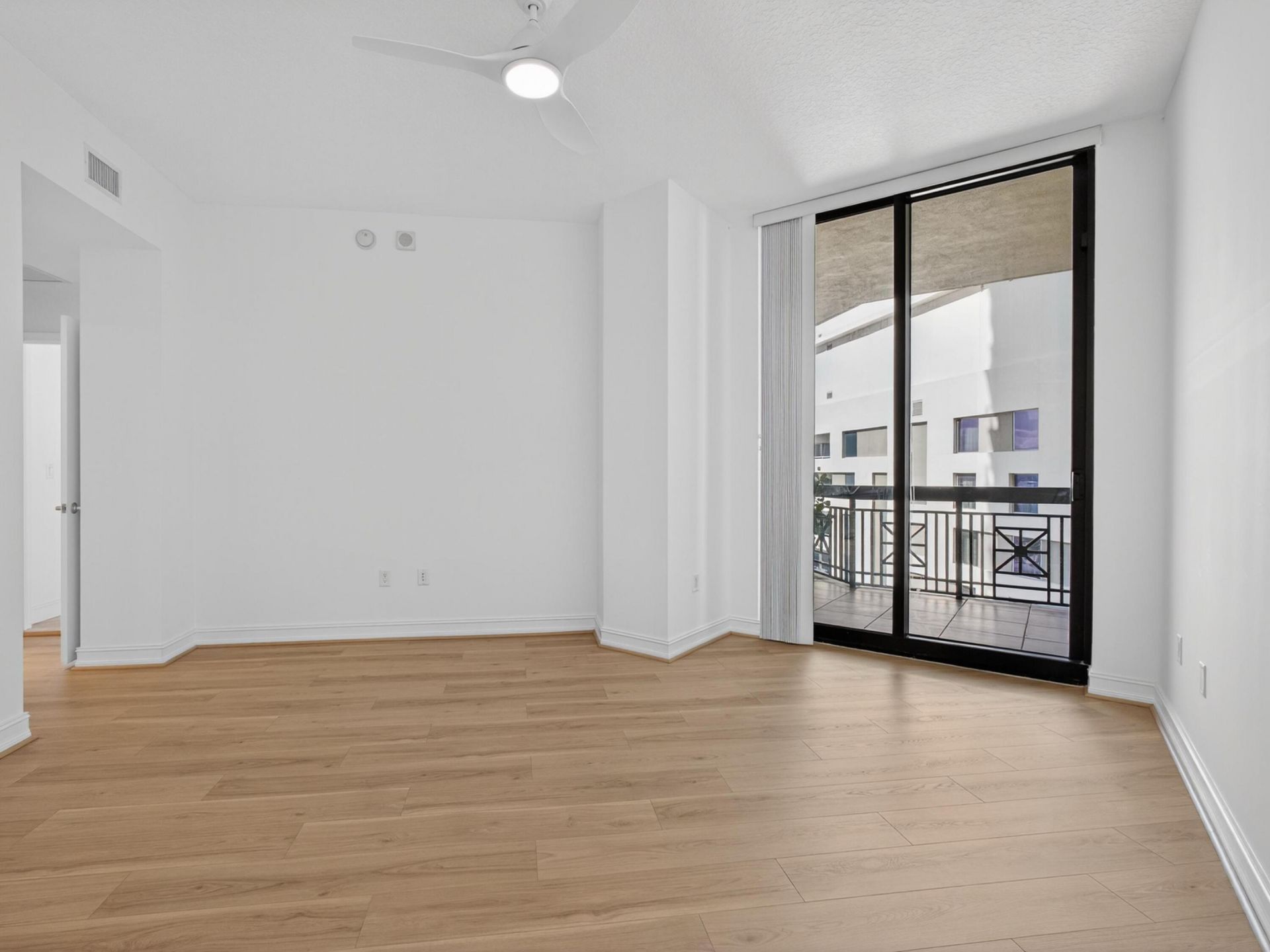 701 S Olive Avenue, Unit 1027, West Palm Beach, FL 33401 Photo