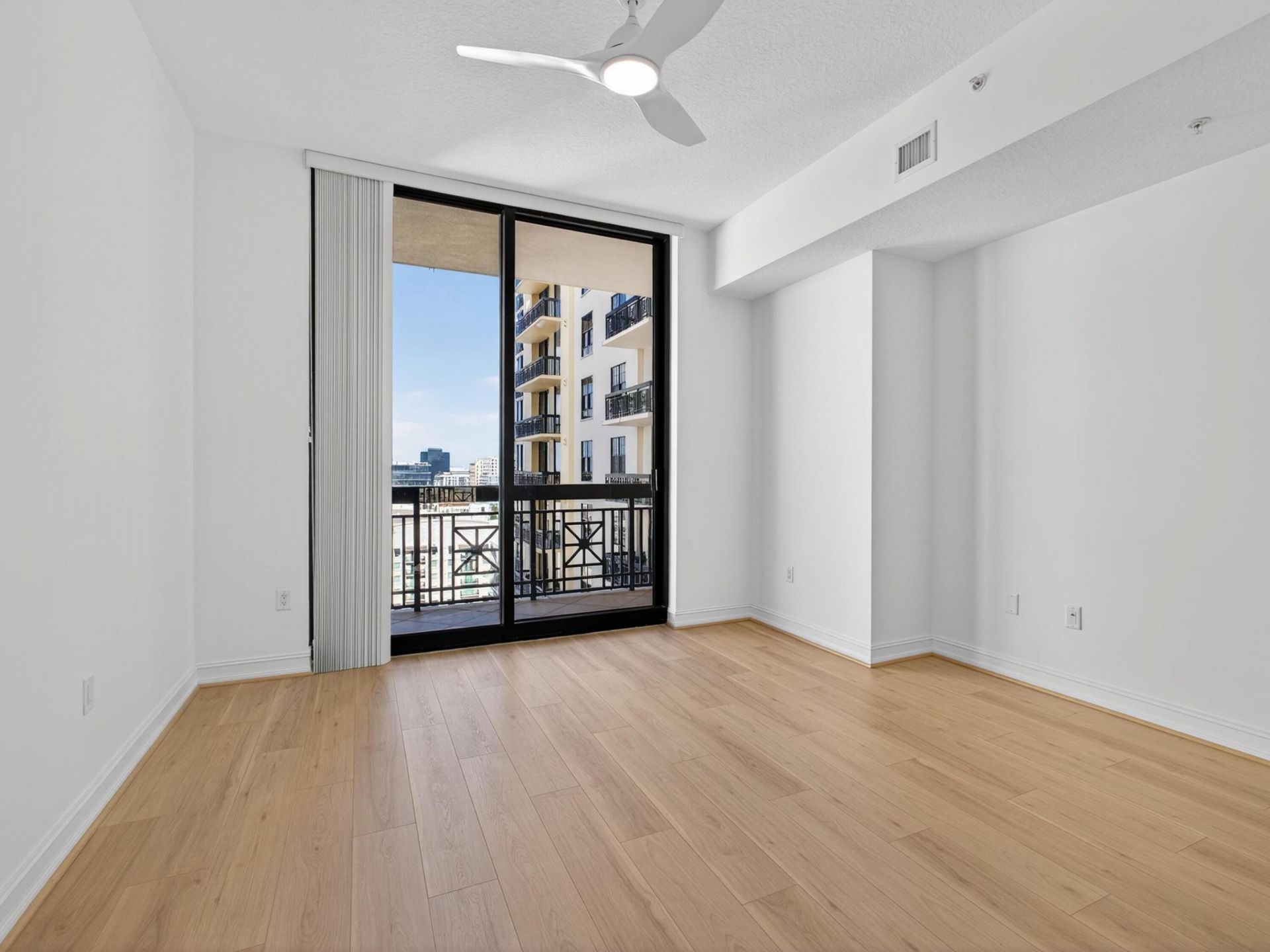 701 S Olive Avenue, Unit 1027, West Palm Beach, FL 33401 Photo