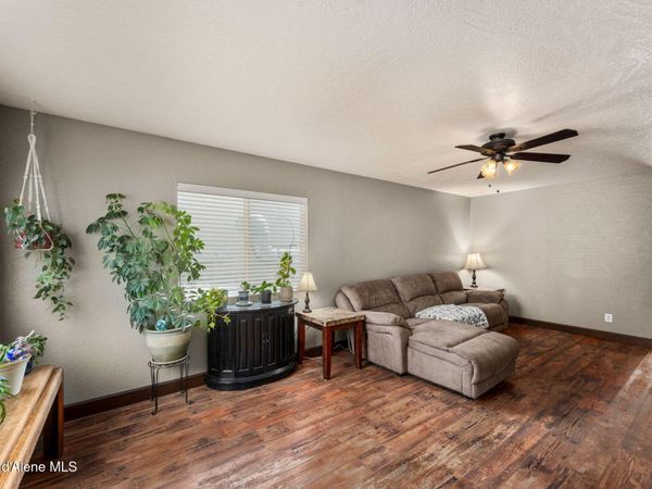 164 W HILGREN AVE, Hayden, ID 83835