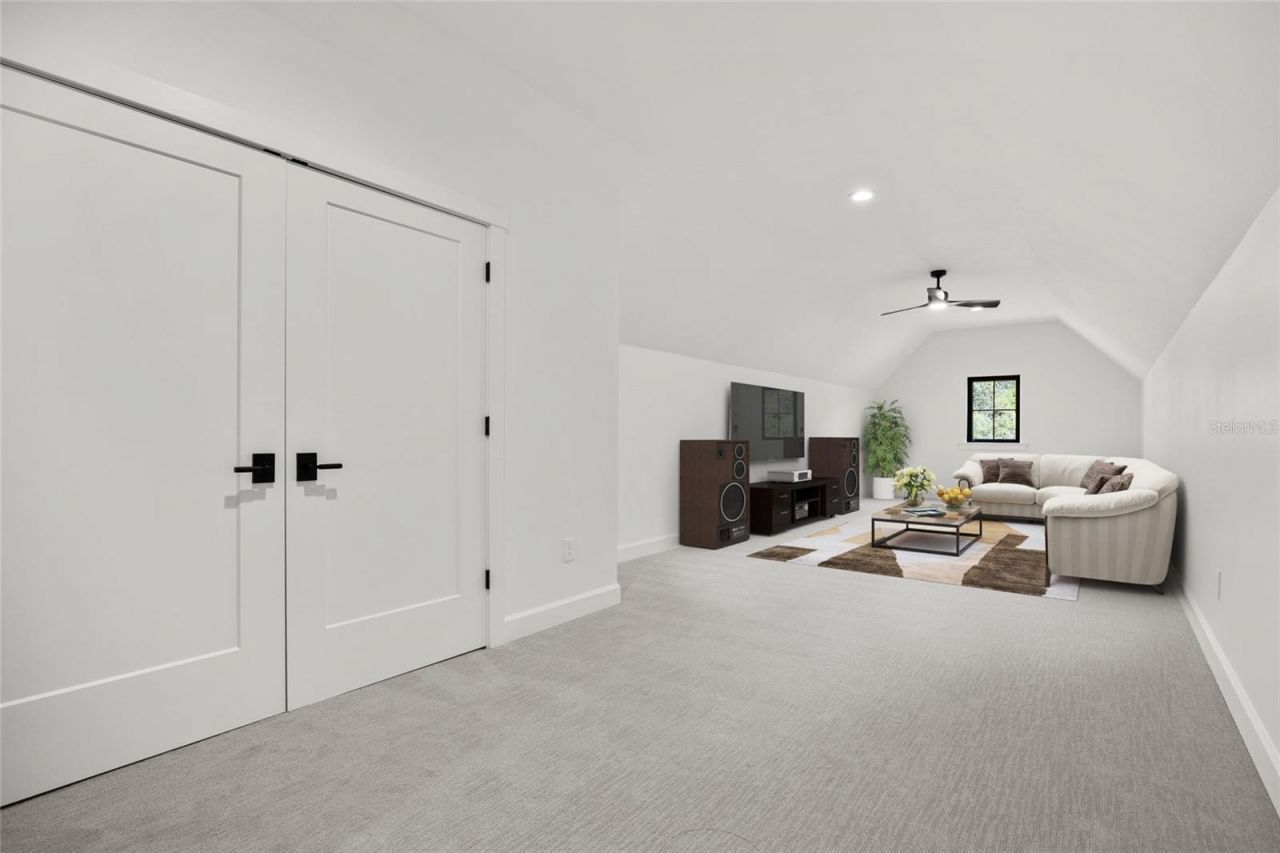 264 NW Sylvi Drive, Lake City, FL 32055 Photo