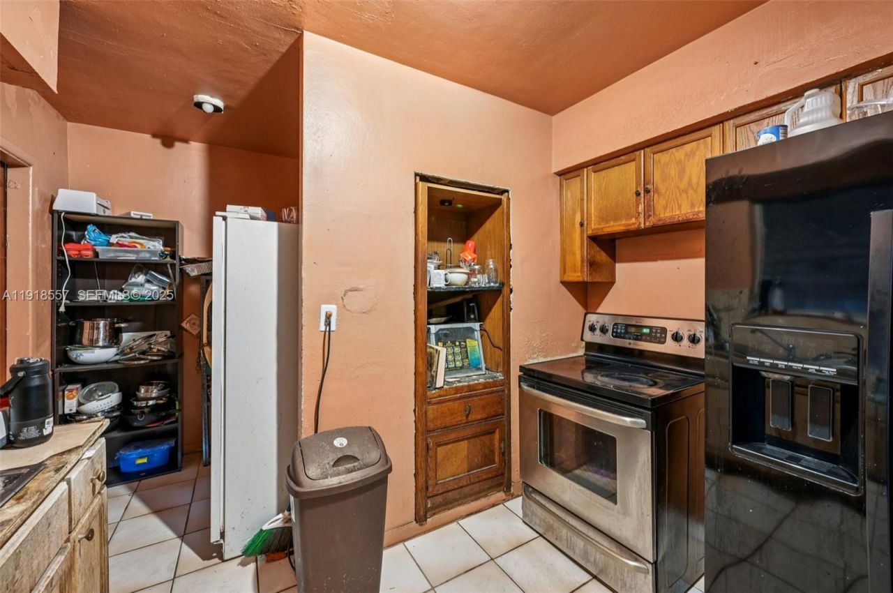 15900 NW 27th Ct, Miami Gardens, FL 33054 Photo