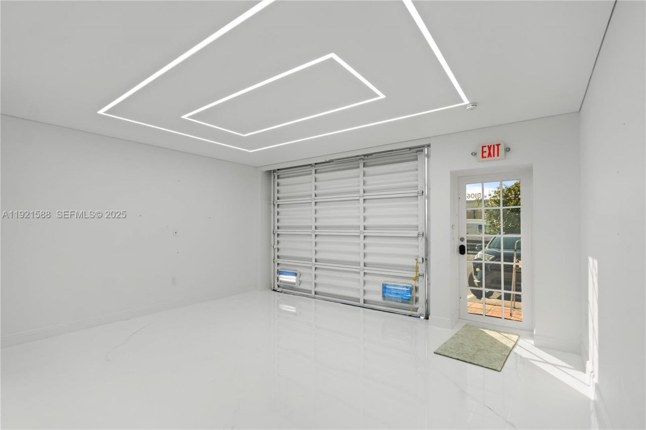 10421 NW 28th St, Unit D106, Doral, FL 33172 Photo