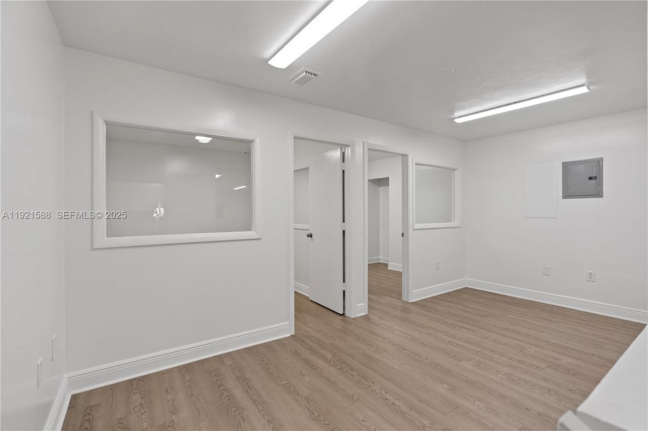 10421 NW 28th St, Unit D106, Doral, FL 33172 Photo