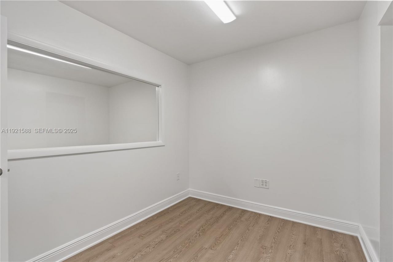 10421 NW 28th St, Unit D106, Doral, FL 33172 Photo