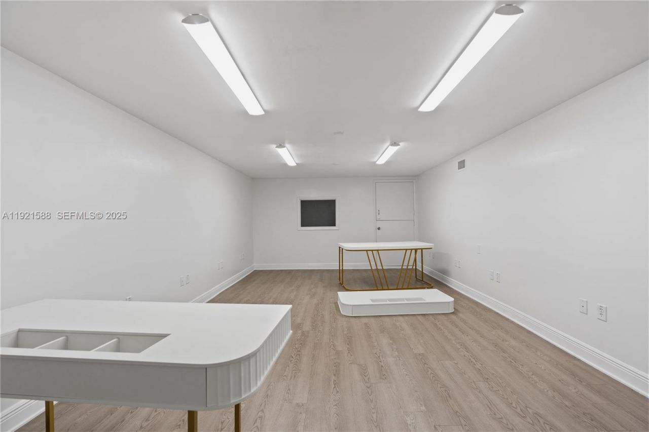 10421 NW 28th St, Unit D106, Doral, FL 33172 Photo