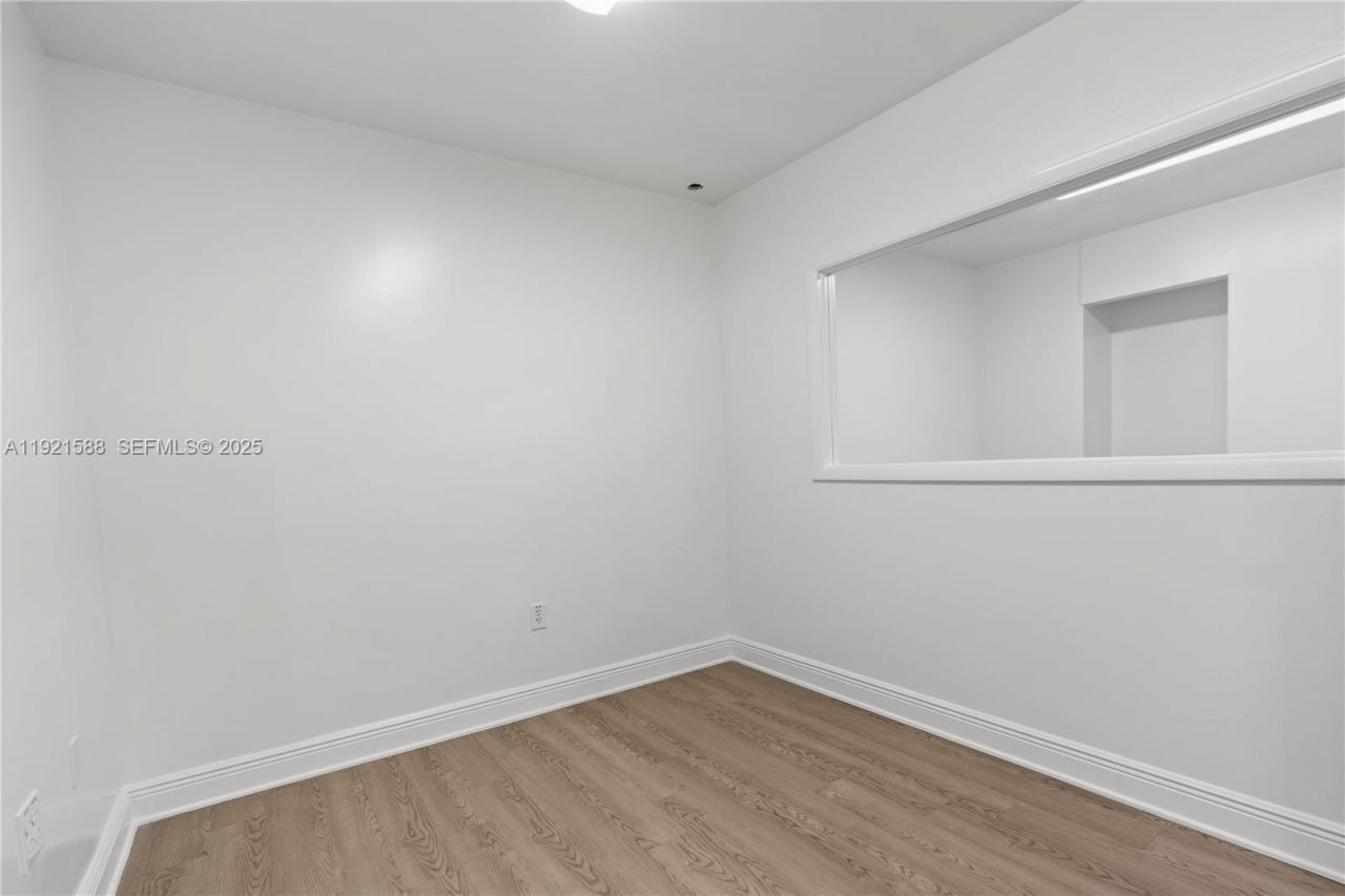 10421 NW 28th St, Unit D106, Doral, FL 33172 Photo