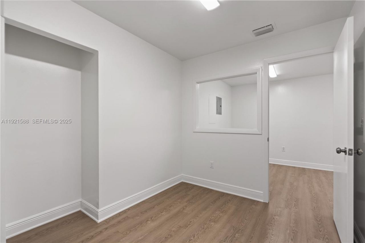 10421 NW 28th St, Unit D106, Doral, FL 33172 Photo