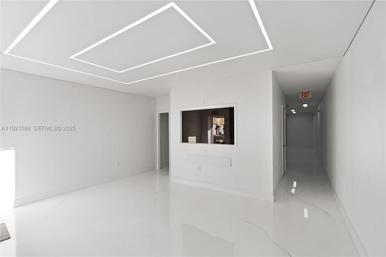 10421 NW 28th St, Unit D106, Doral, FL 33172 Photo