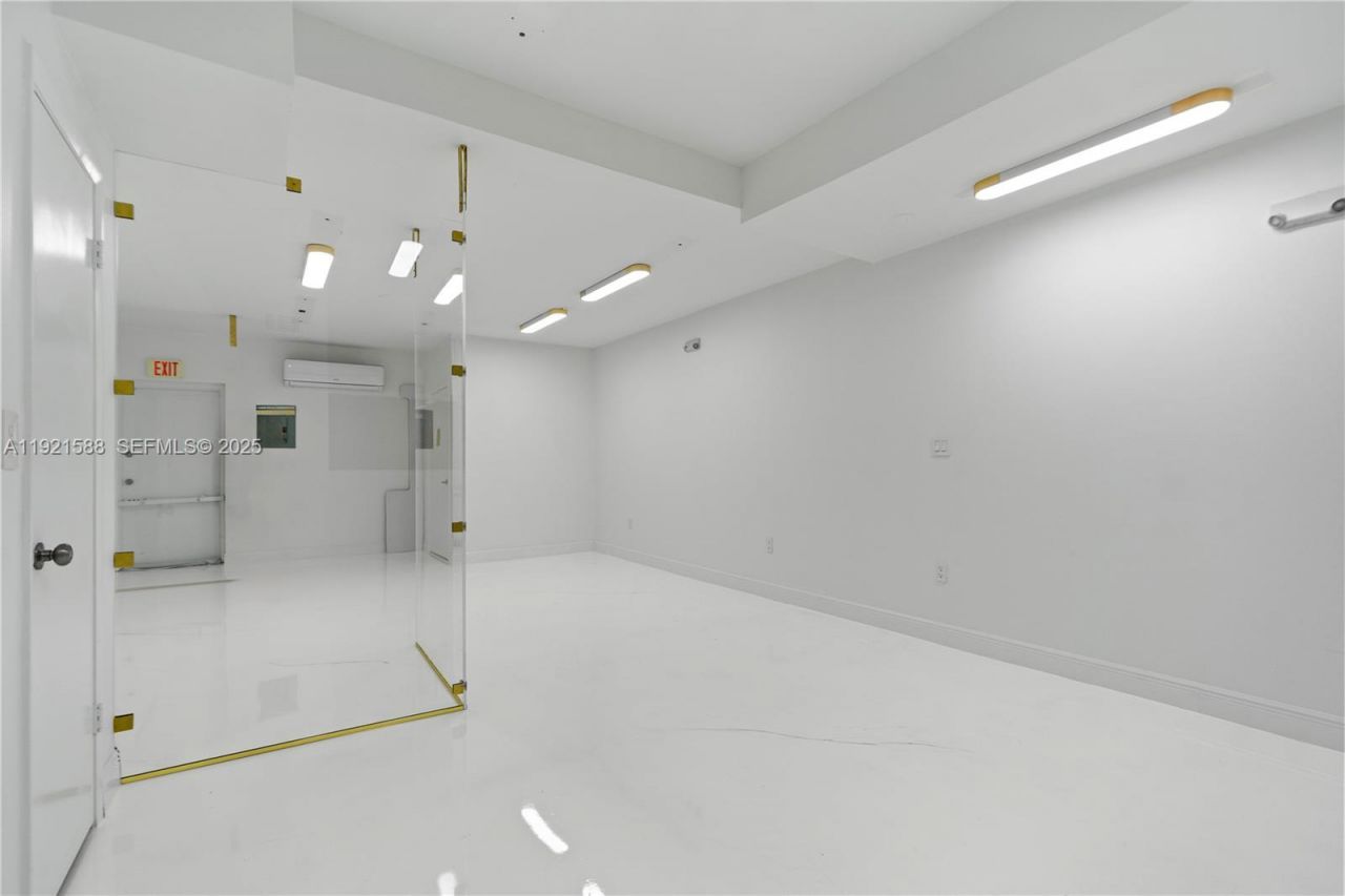 10421 NW 28th St, Unit D106, Doral, FL 33172 Photo