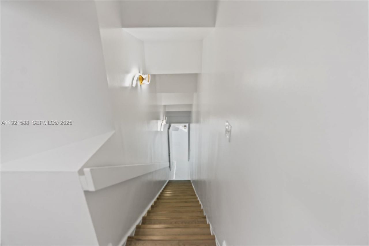 10421 NW 28th St, Unit D106, Doral, FL 33172 Photo