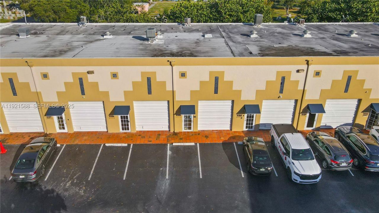 10421 NW 28th St, Unit D106, Doral, FL 33172 Photo