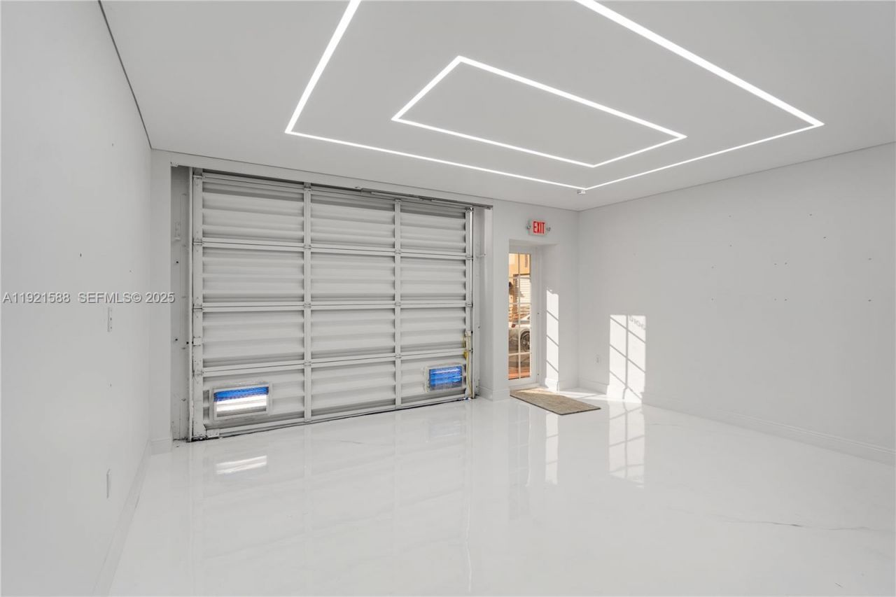 10421 NW 28th St, Unit D106, Doral, FL 33172 Photo