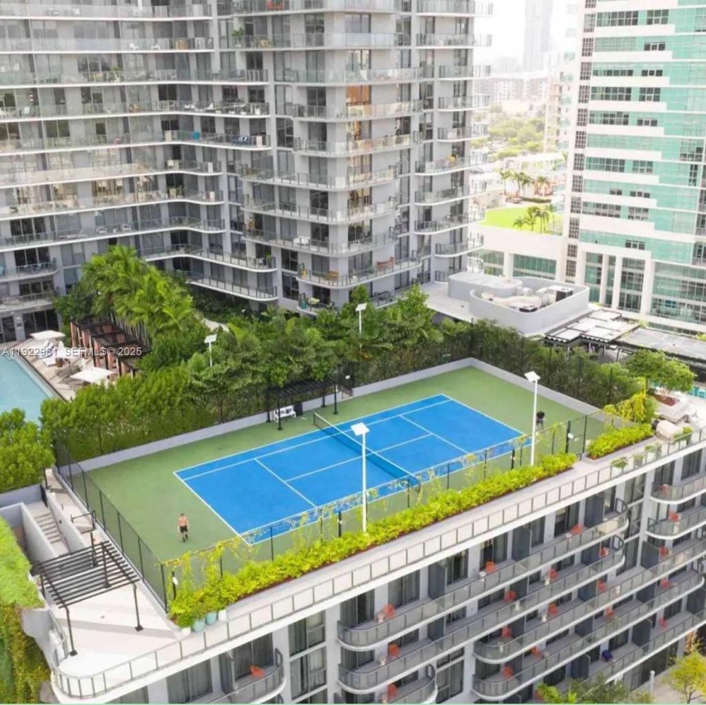 121 NE 34th St, Unit 2701, Miami, FL 33137 Photo
