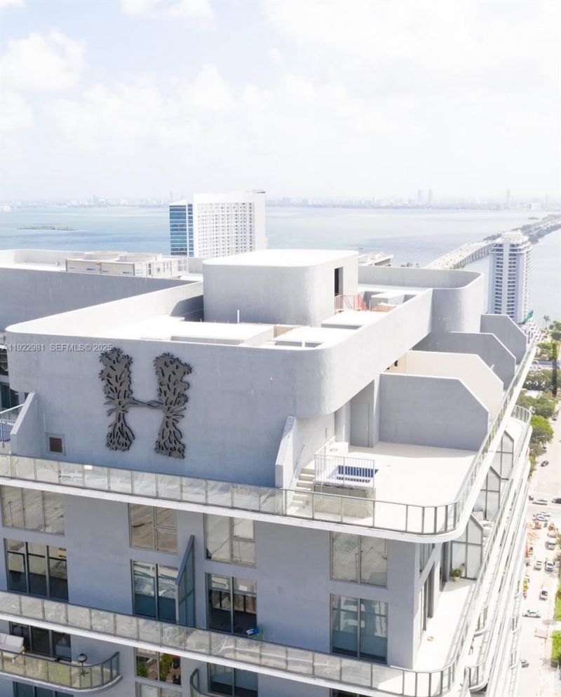 121 NE 34th St, Unit 2701, Miami, FL 33137 Photo