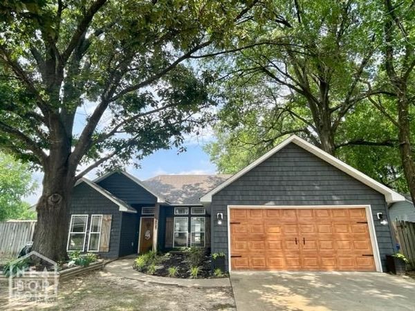 408 Greenmeadow Lane, Jonesboro, AR 72404