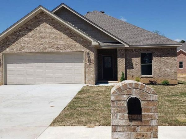 142 brookvale, Brookland, AR 72417