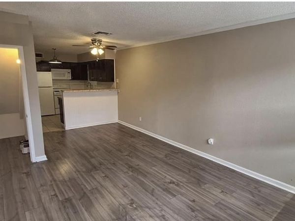 805 N Oak Street, Unit 103, Arlington, TX 76011