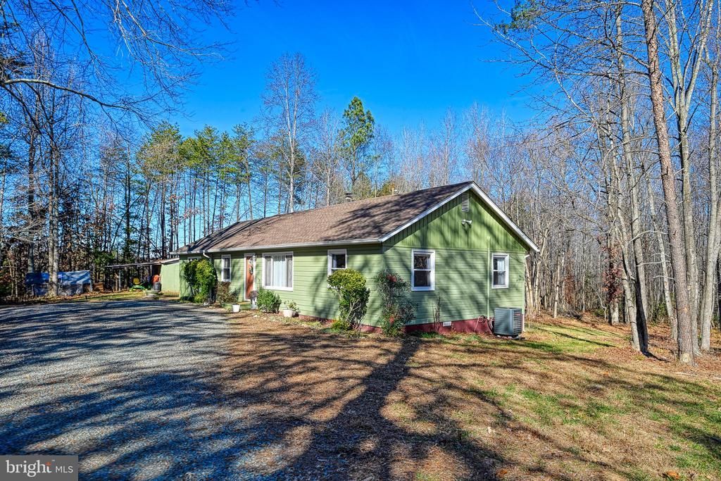 589 Three Chopt Road, Kents Store, VA 23084 Main Photo