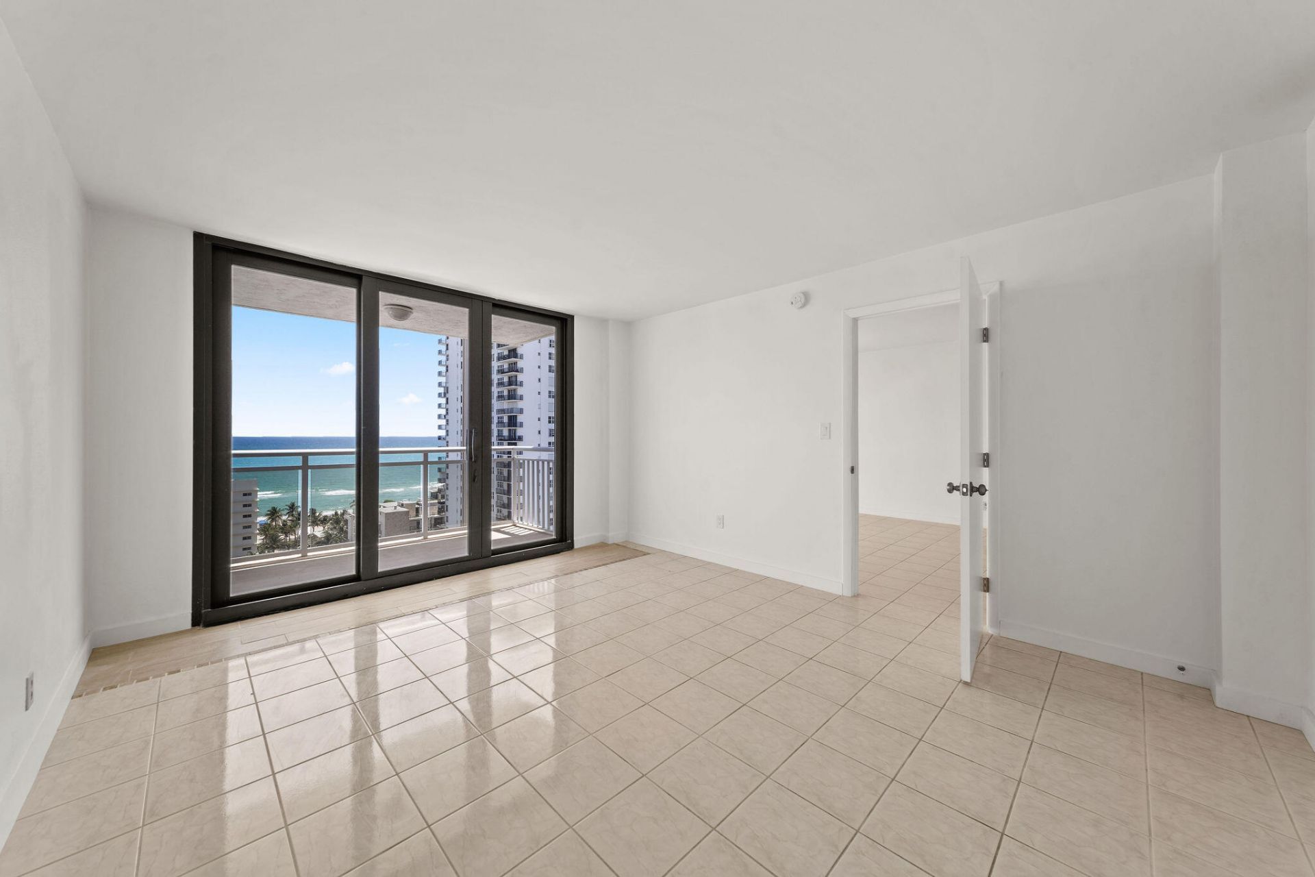 1600 S Ocean Drive, Unit 16h, Hollywood, FL 33019 Photo