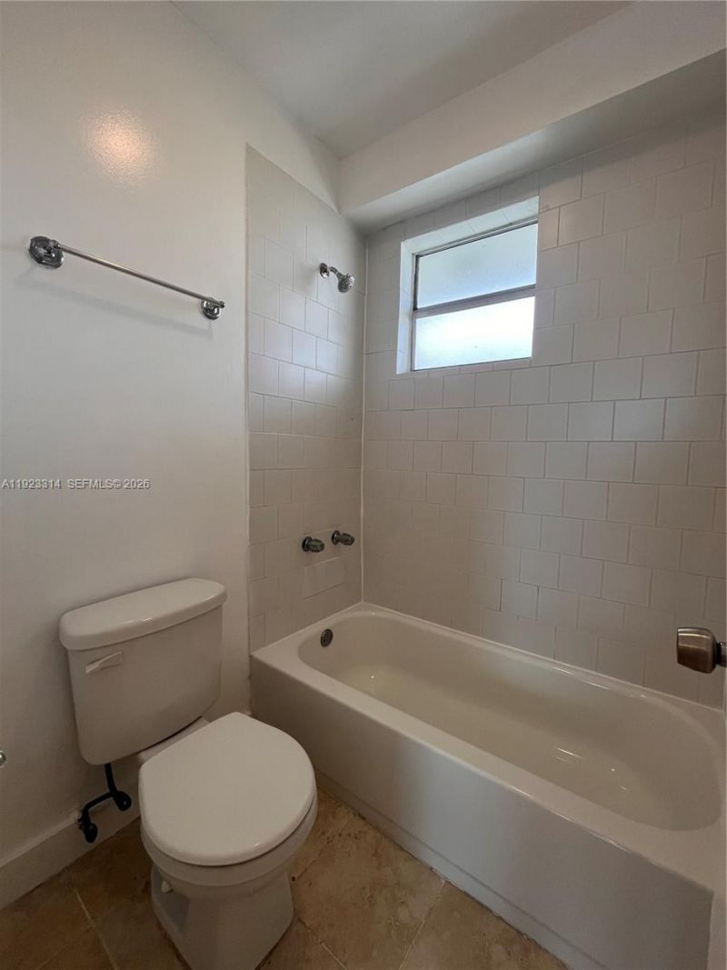 665 NE 83rd Ter, Unit 510, Miami, FL 33138 Photo