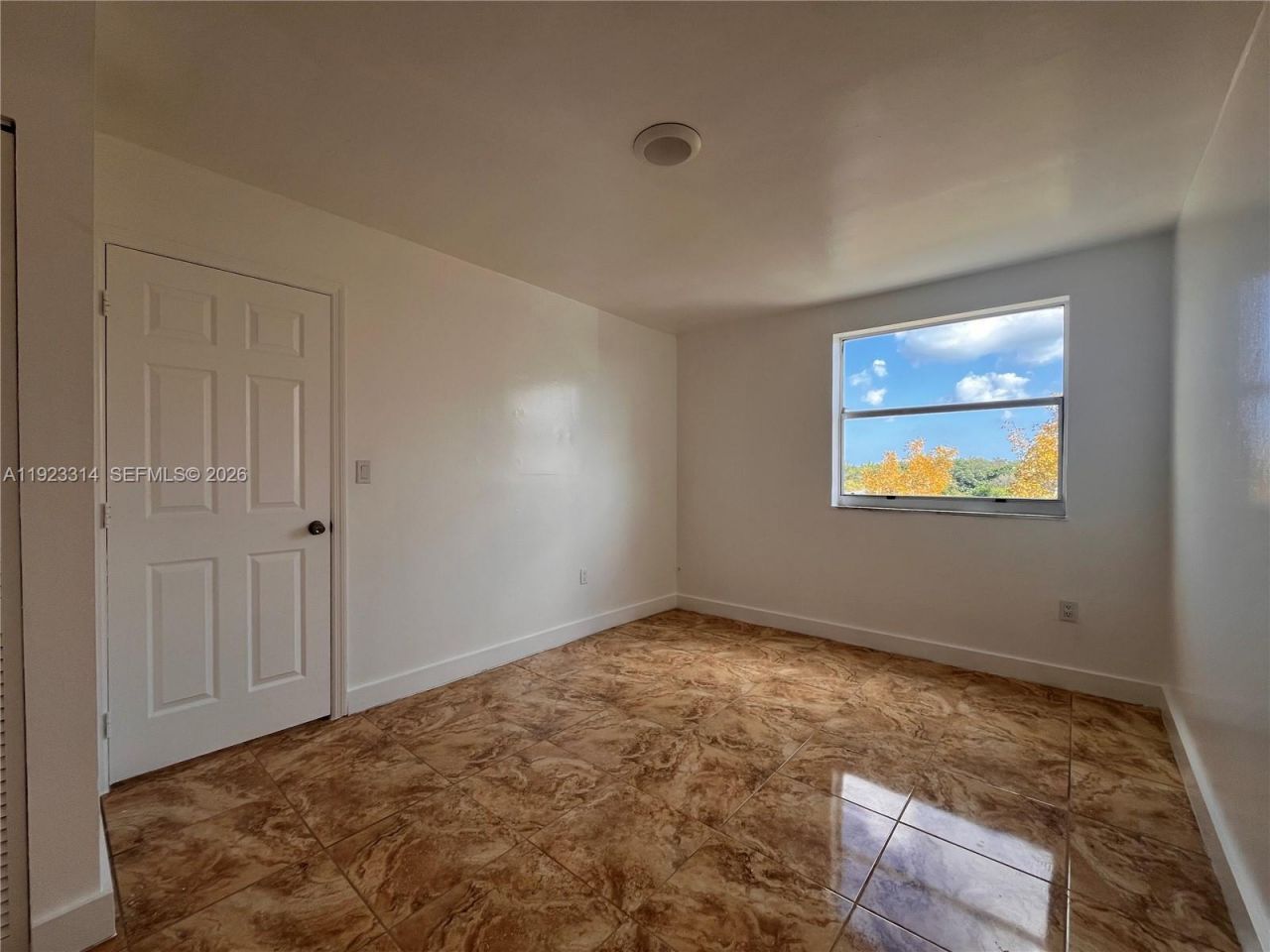 665 NE 83rd Ter, Unit 510, Miami, FL 33138 Photo