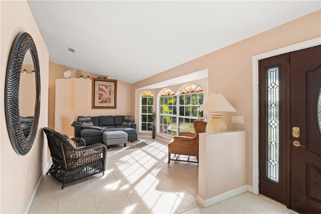 922 Jackson Way, Fort Pierce, FL 34949 Photo