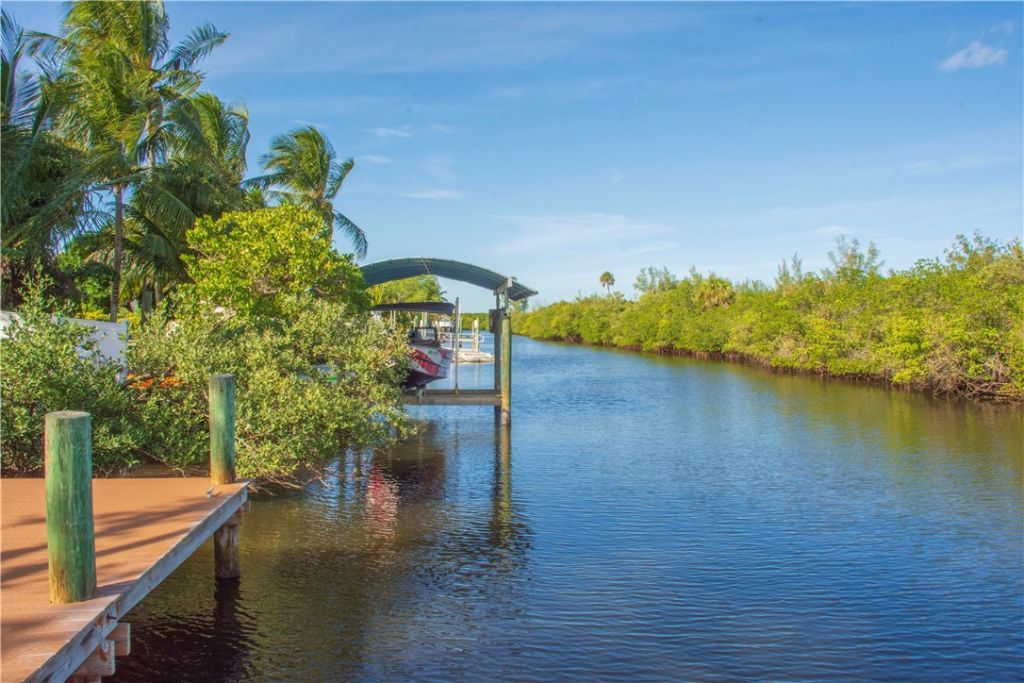 922 Jackson Way, Fort Pierce, FL 34949 Photo