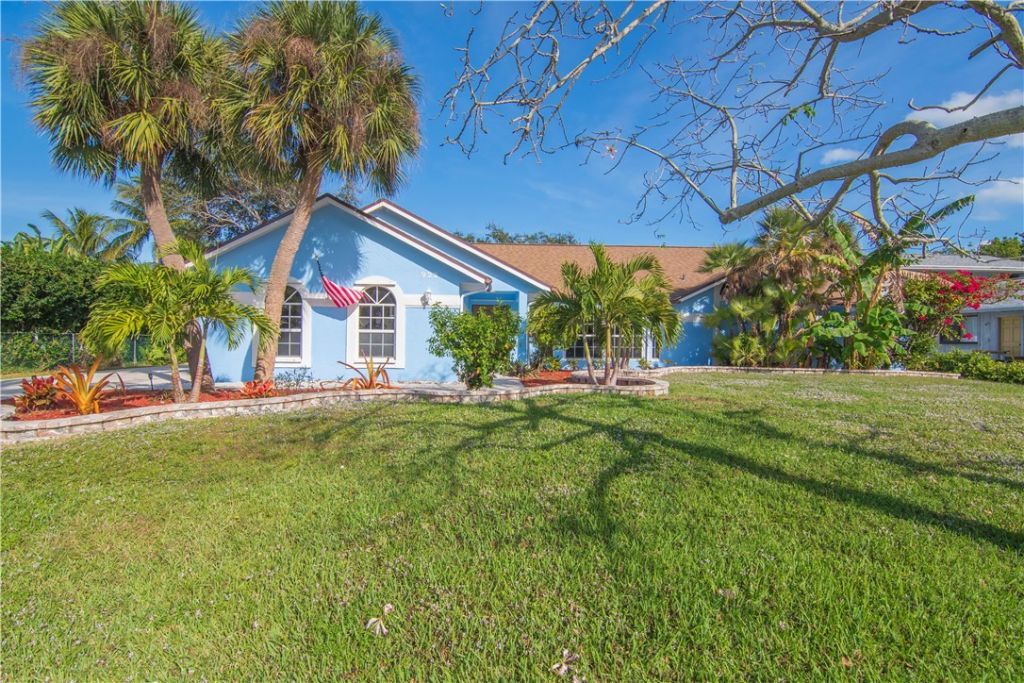 922 Jackson Way, Fort Pierce, FL 34949 Photo