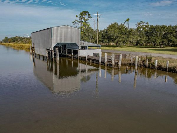 706 Highway 55, Montegut, LA 70377