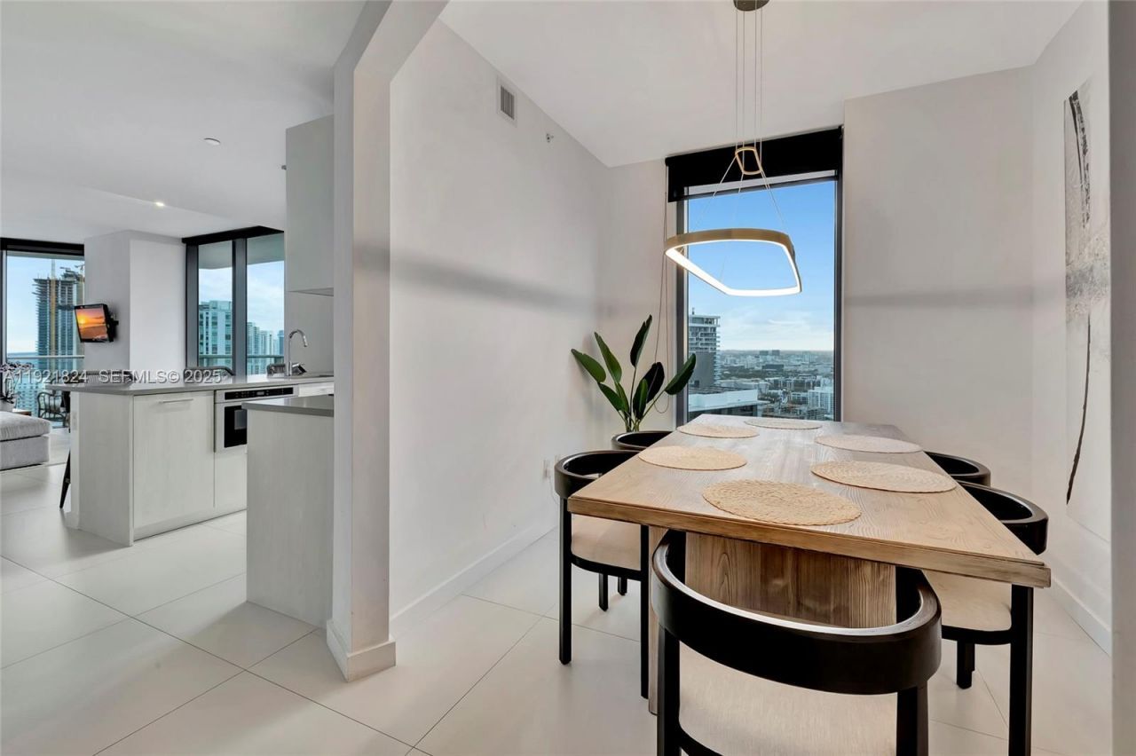 501 NE 31st St, Unit 3708, Miami, FL 33137 Photo